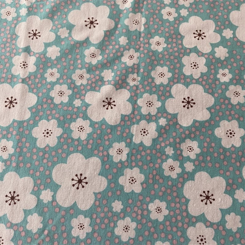 Hot Sale Breathable Super Soft Green Floral Printed 100% Polyester Fabric for Children Dress