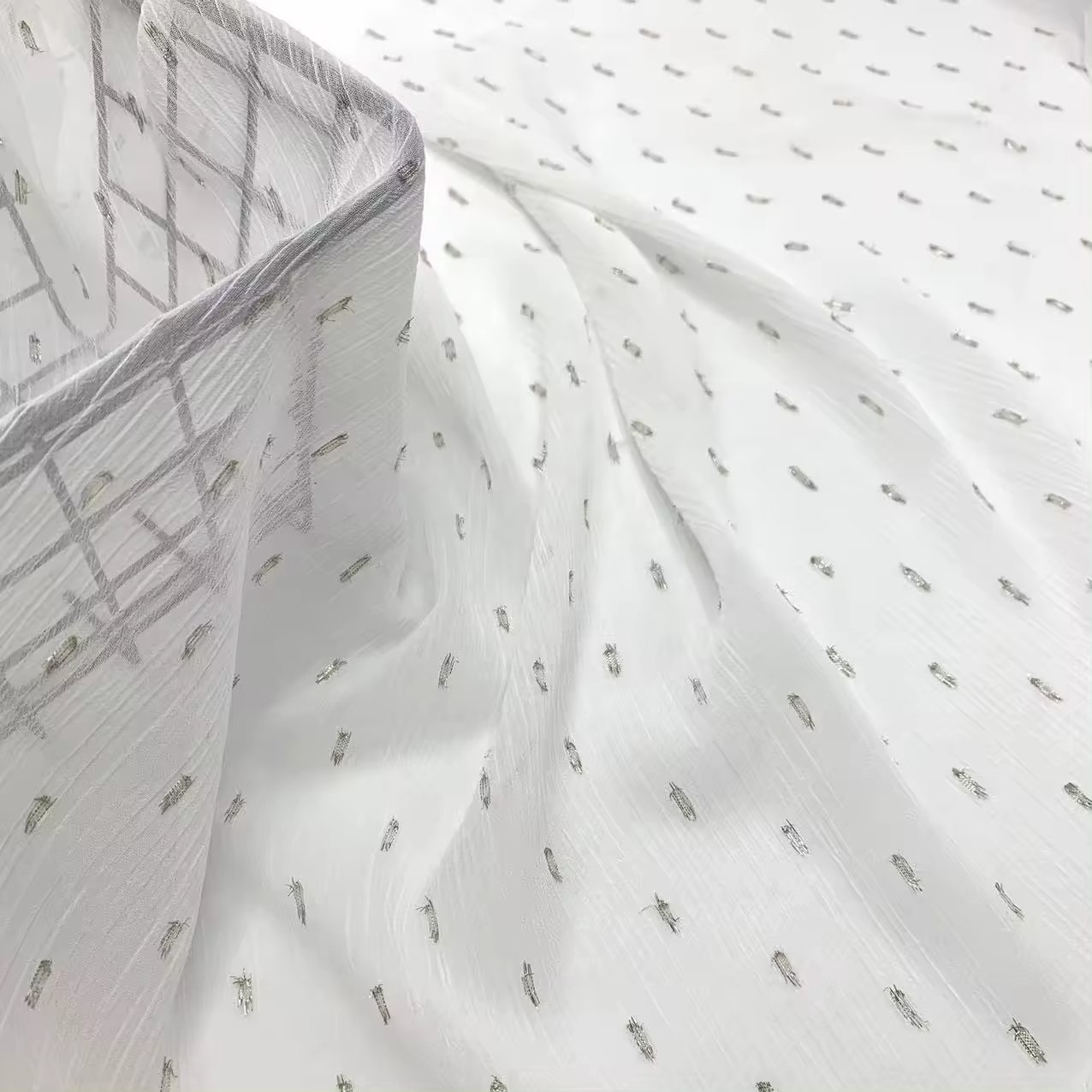 Custom Printed Lurex 75D Silver Dot Chiffon Women's Dress Fabric with Wrinkle Cut Floral Design Afbric Fabric