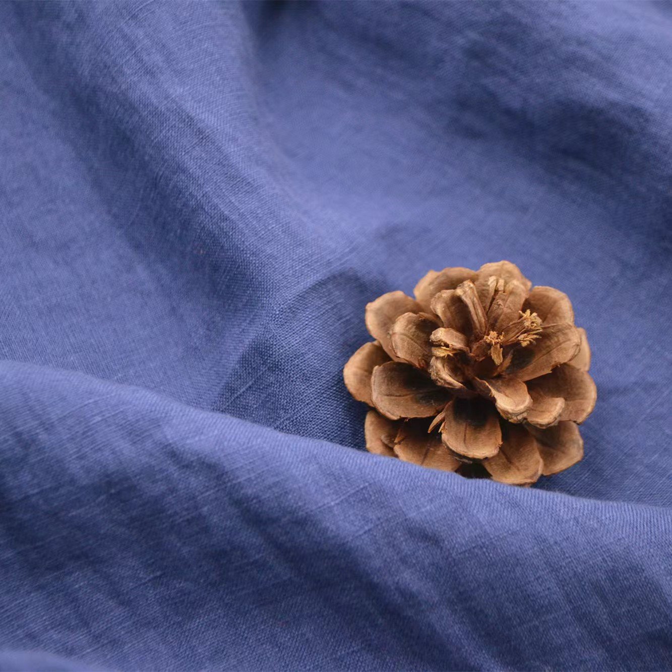 Hot selling plain color 14s pure linen fabric Eco-friendly breathable wholesale for clothing