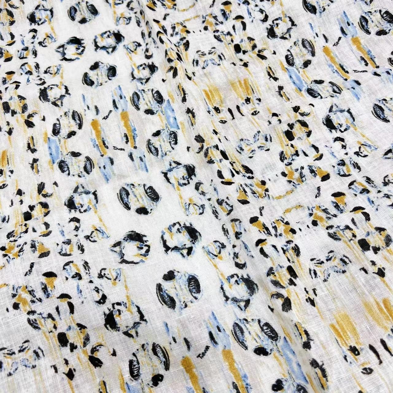 Customized digital printed light weight 100% linen fabric for Boyfriend Shirts