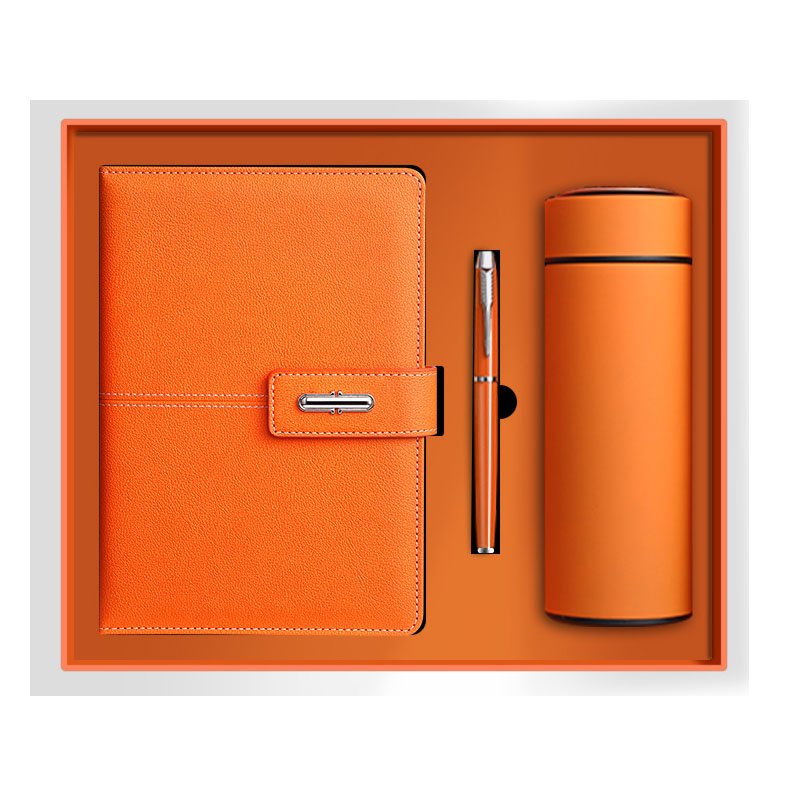 Wholesale Promotional Luxury Gifts Items Notebook Business Gift Thermos Cup Customizable Notebook Gift Set With Pen And Bottle