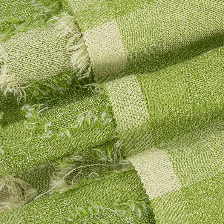 Factory Outlet Fashionable Premium Quality Soft Comfortable Plaid 100% Jacquard Polyester Fabric with Fringe for Shirts Dresses