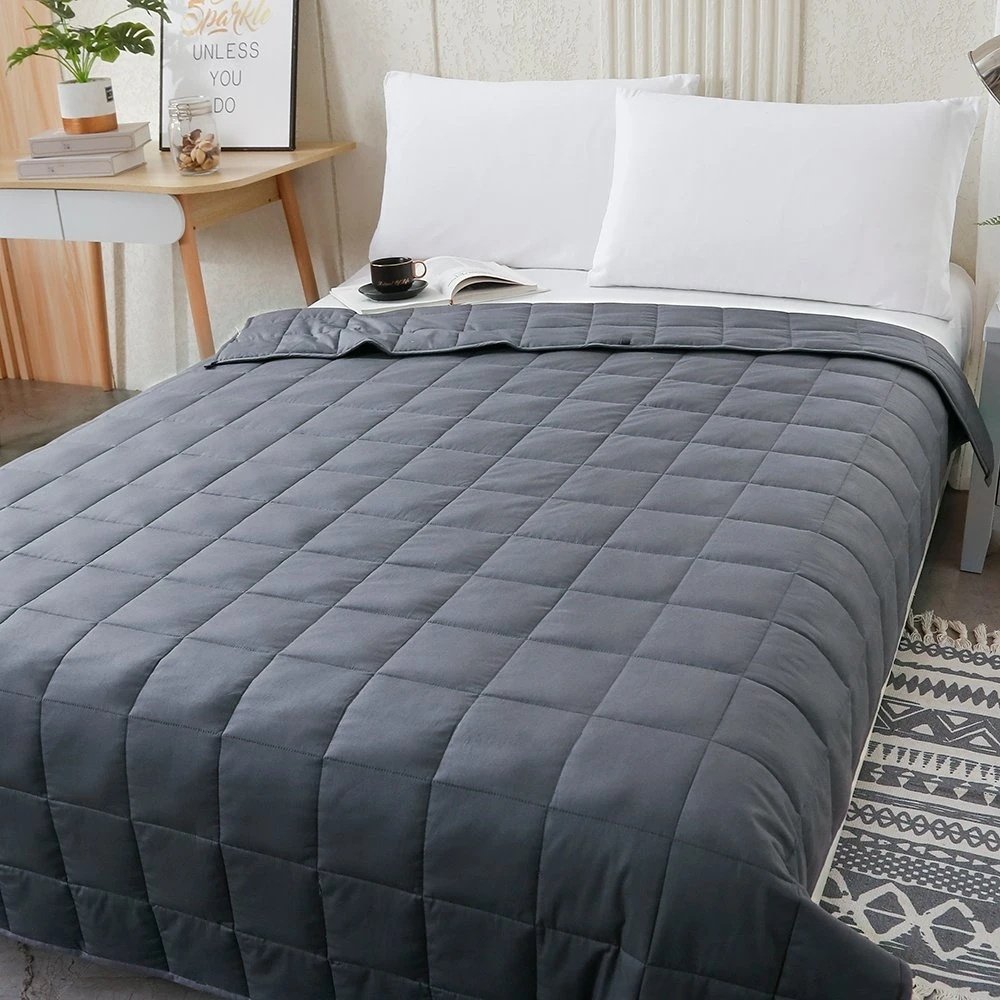 Top Fashion Eco-Friendly and Sustainable Suitable for Summer Bamboo Fabric Gray Cooling Weighted Blanket