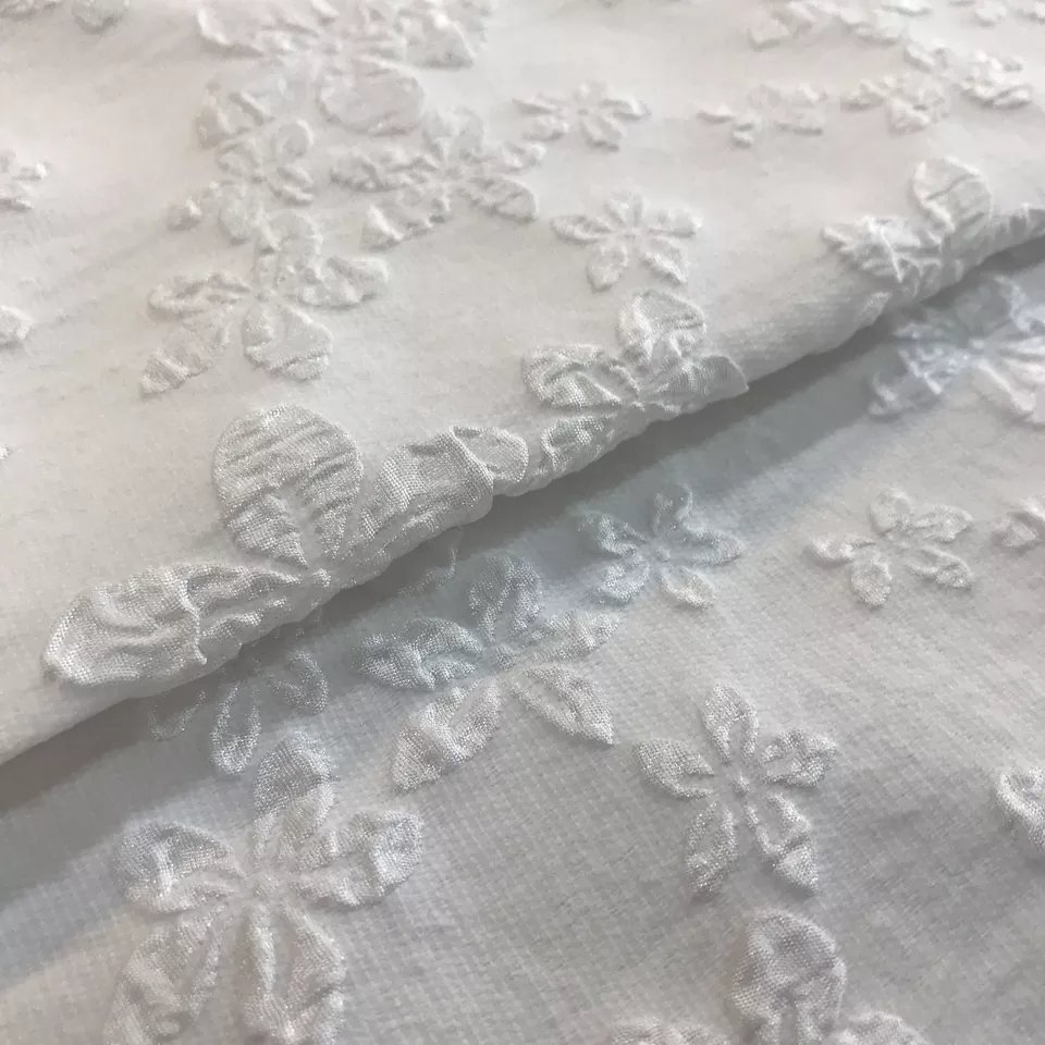 100% Polyester Custom Jacquard Fabrics Three Dimensional Floral Pattern Embossed Jacquard Dress Fabrics