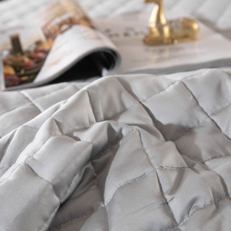 Popular In Europe And America Polyester Fabric Customized Autism Bamboo Weighted Blanket