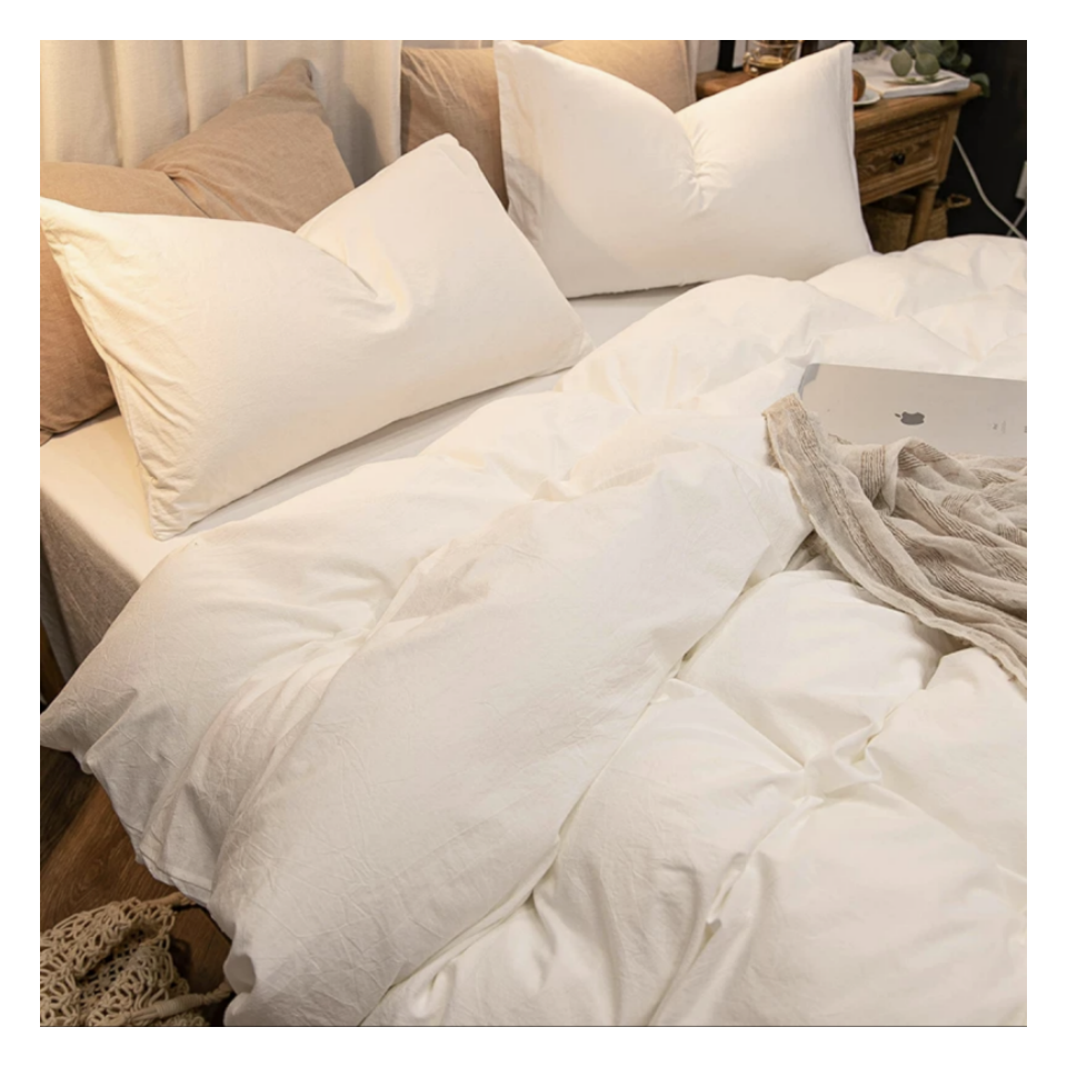 Textile factory wholesale 100 polyester material white fabric for bedding sheet