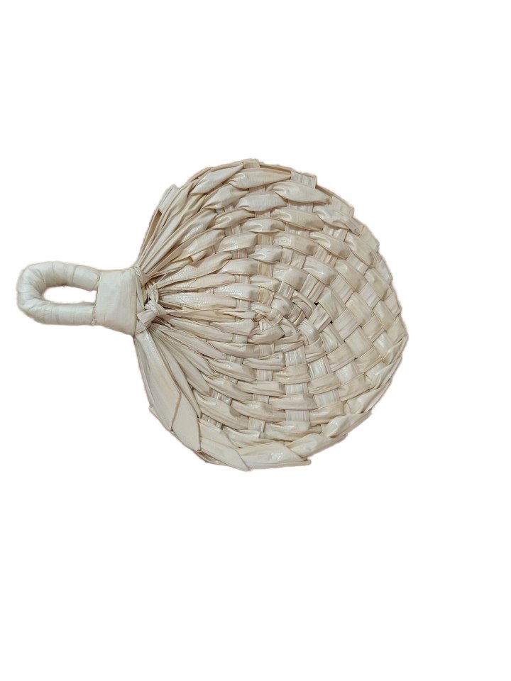 New Wholesale Viet Nam Traditional Craft Handmade Straw Woven Fans Leaf Tropical Bamboo Summer Cooling Hand Fan Natural Color