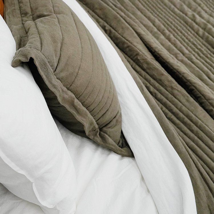 Linen Fabrics roupa de cama quilt juego geometric check quilted drop-shoulder sleeve quilt /comforter /blanket set