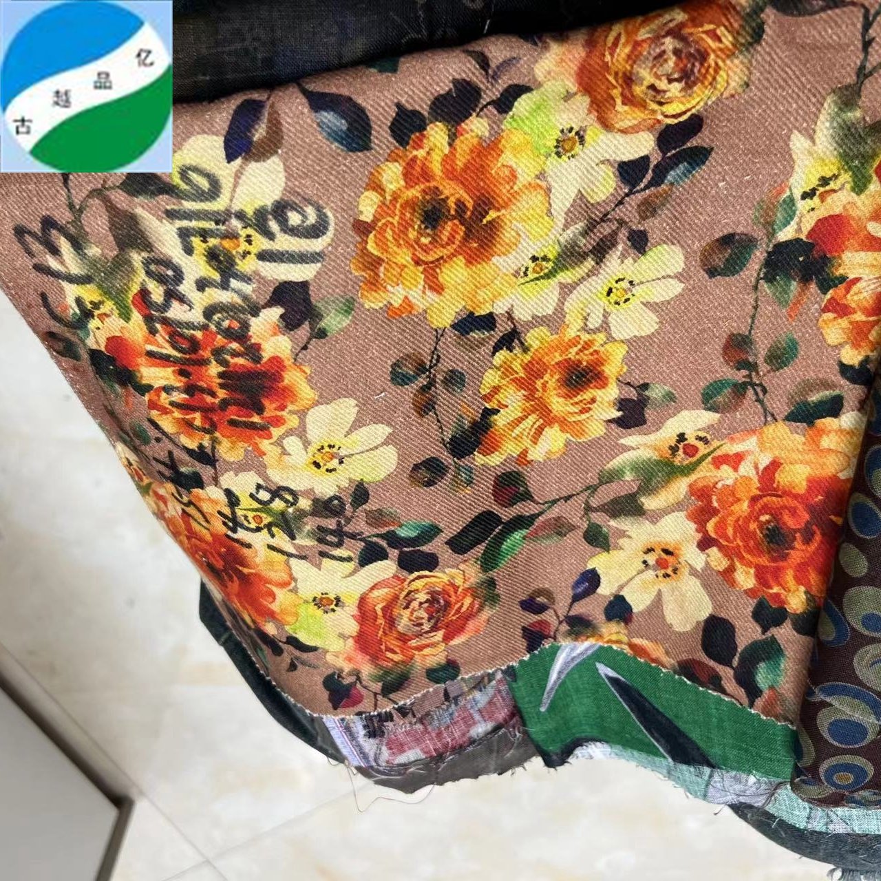 Fashionable summer fabric woven soft 100% pure linen flower printed stock lot for clothing on sale