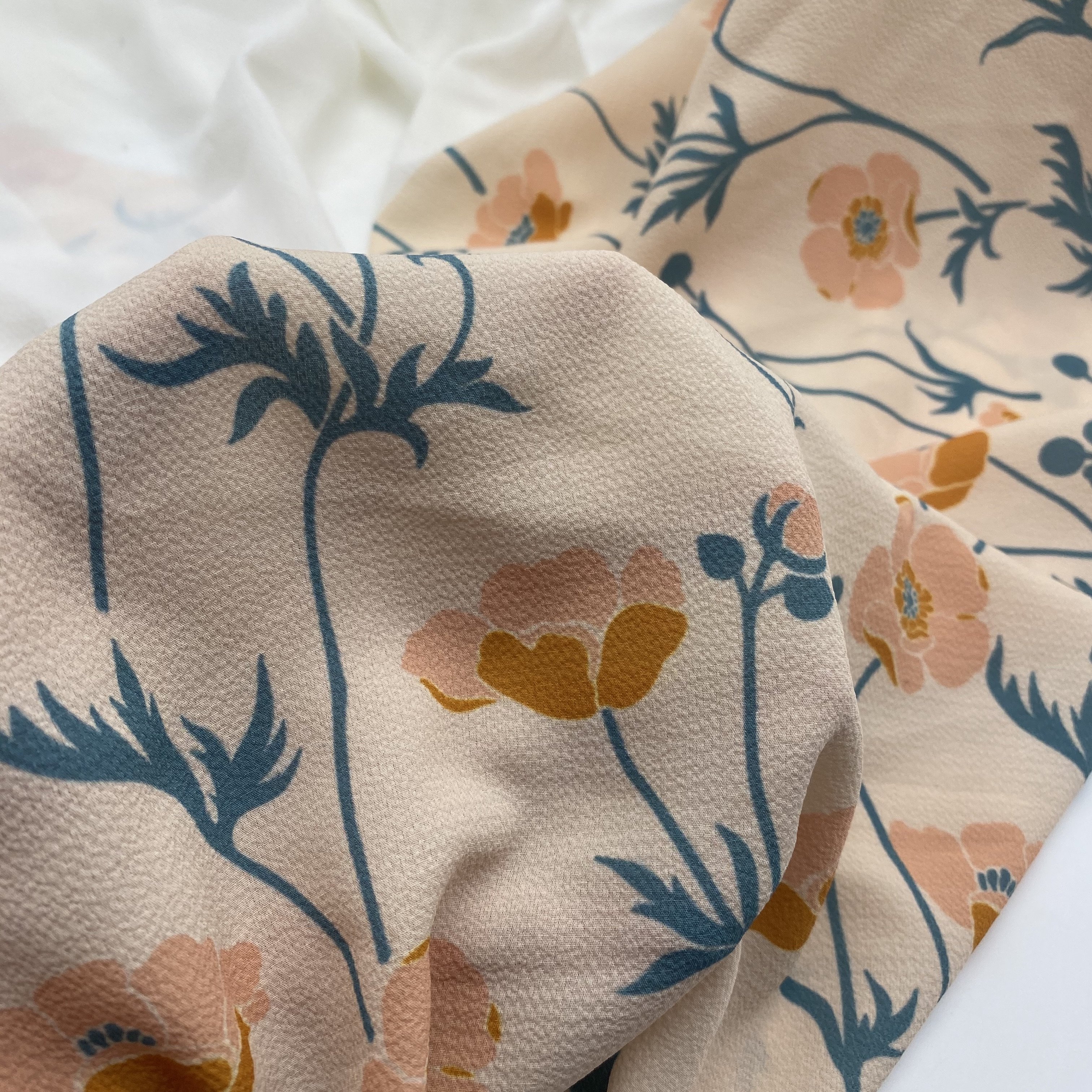 XITONG Textile CHINA FABRIC WHOLESALE Plain Dyed Polyester bubble CREPE FABRIC PRINTING FLORAL DIGITAL FOR CLOTHING