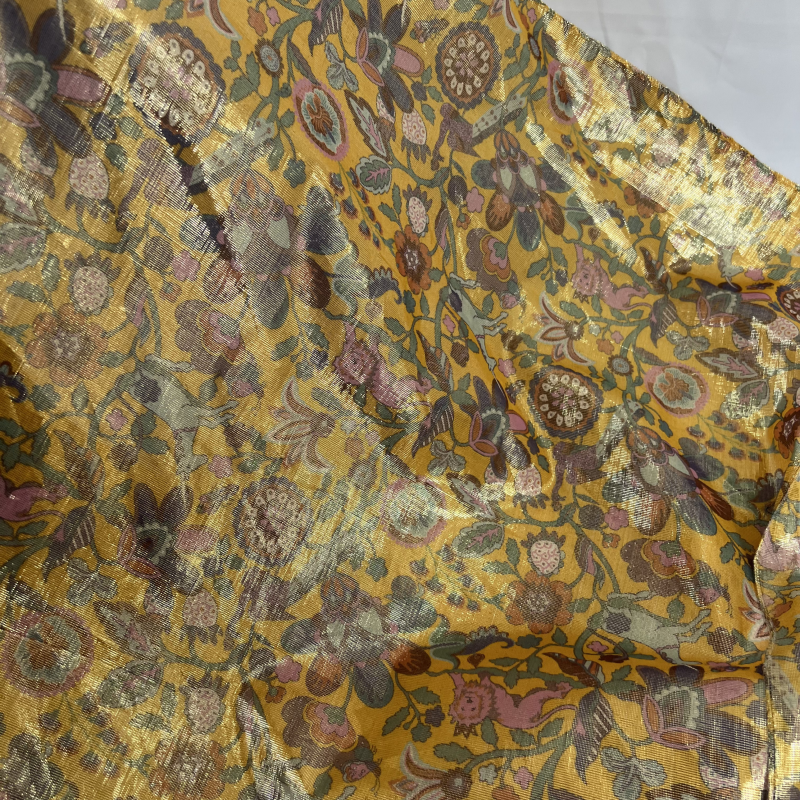 Wholesale formal dress Brocade Glitter Fancy Gold Stripe Thin Shirt Fabric Cotton Linen Metallic Yarn Fabrics for women