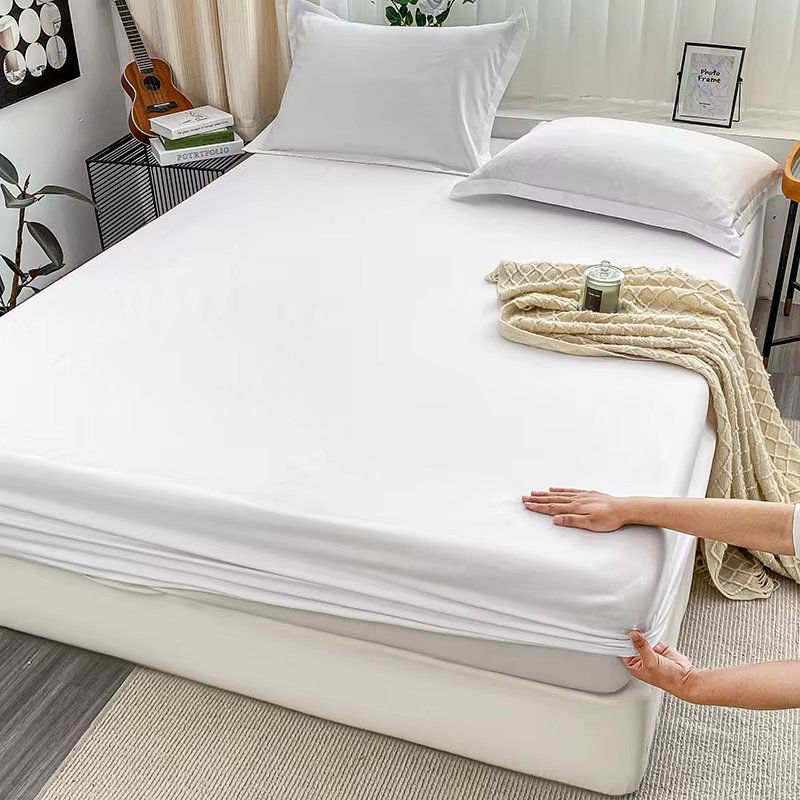 Solid Brushed Bed Sheet Set Premium Fitted Sheet and Pillowcases Soft Sateen for Luxurious Comfort Easy Care