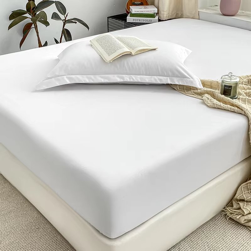 Solid Brushed Bed Sheet Set Premium Fitted Sheet and Pillowcases Soft Sateen for Luxurious Comfort Easy Care