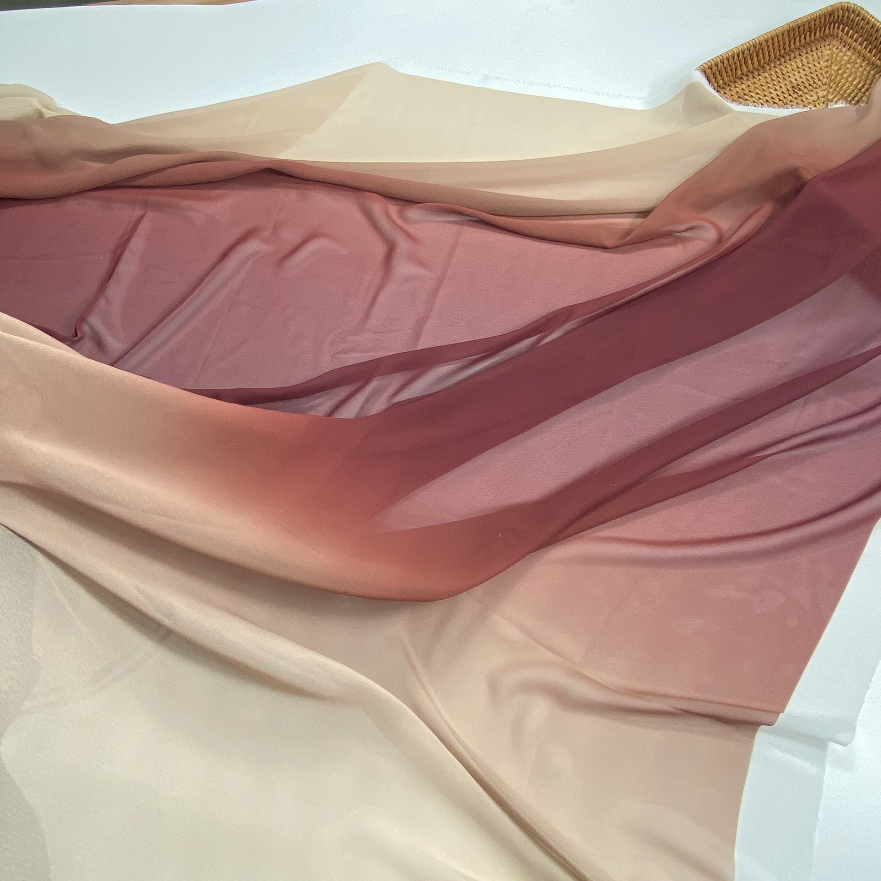 2022 Printing fabric polyester Chiffon pearl fabric ombre digital chiffon gradient printing fabric for Training Dancewear