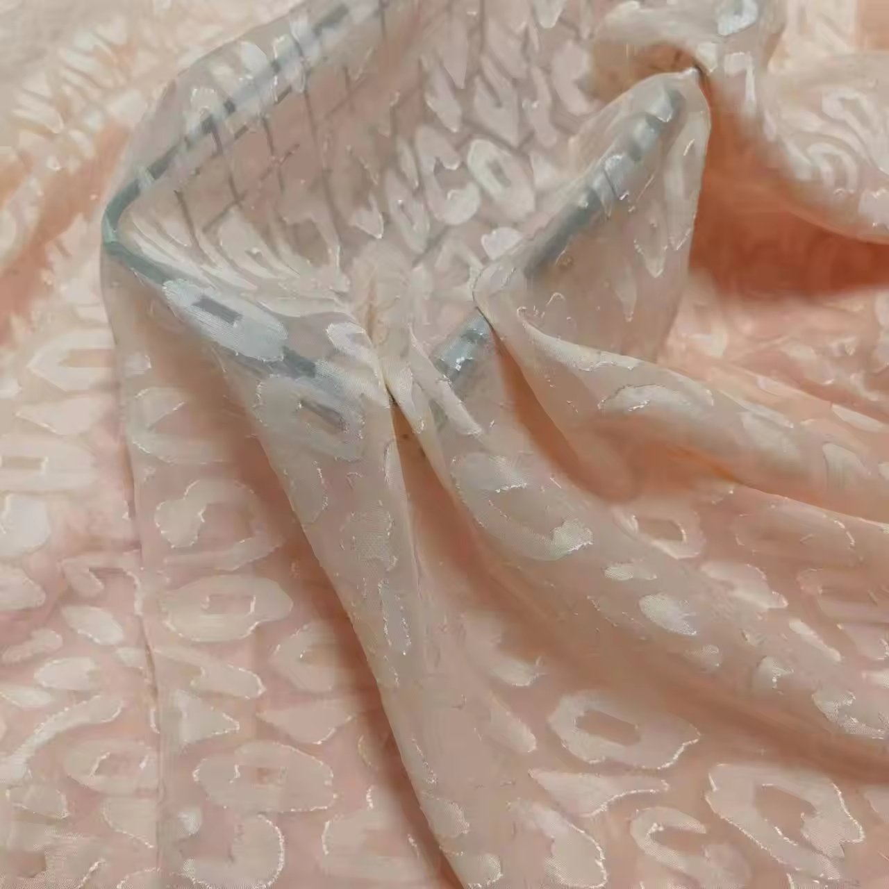 100% Polyester Flower Cut Jacquard Chiffon Semicircle Shape Soft Hand Feeling Special Design for Dresses