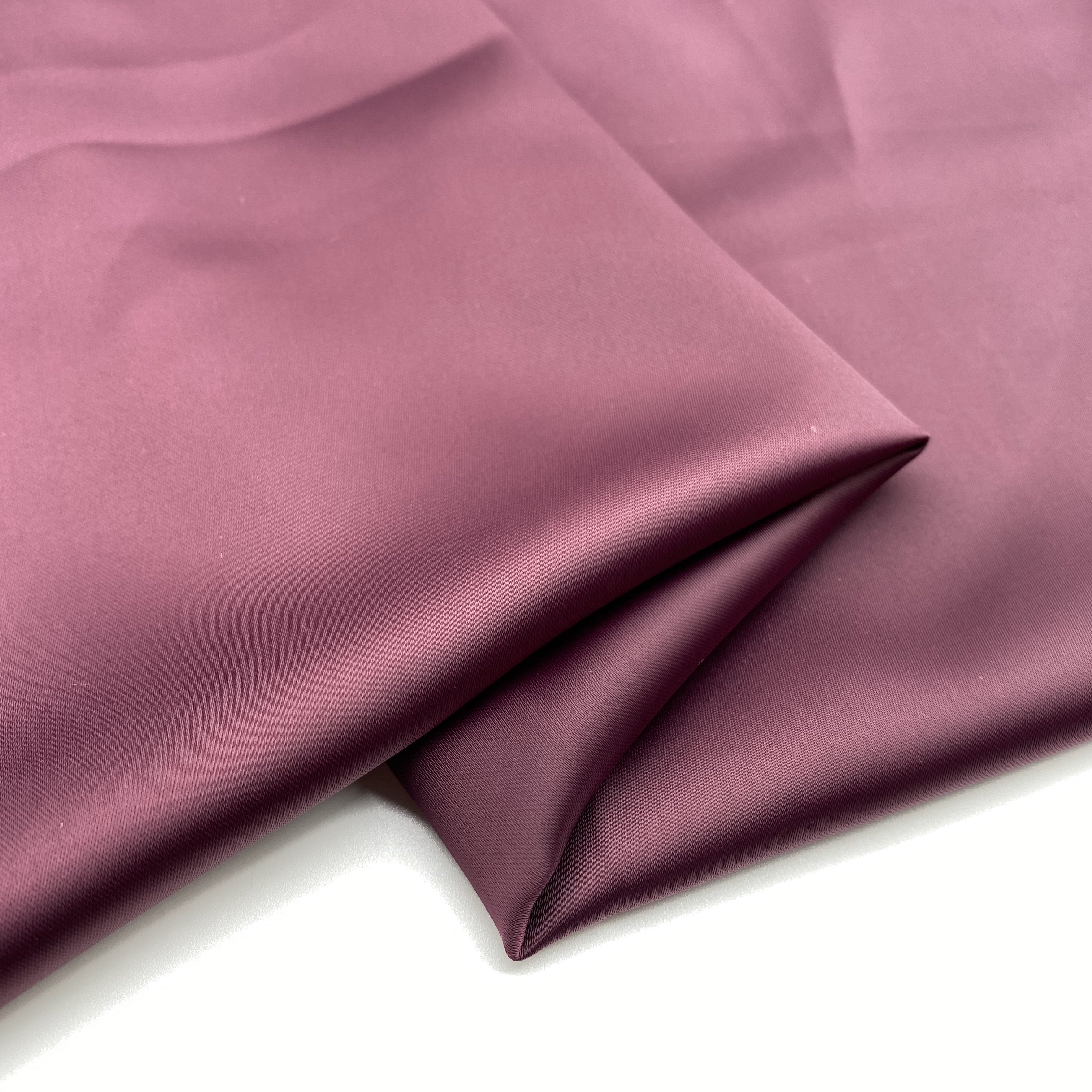 New design 220gsm 150D soft hand feel smooth touching 100% Polyester fabric acetate duchess satin fabric for clothing