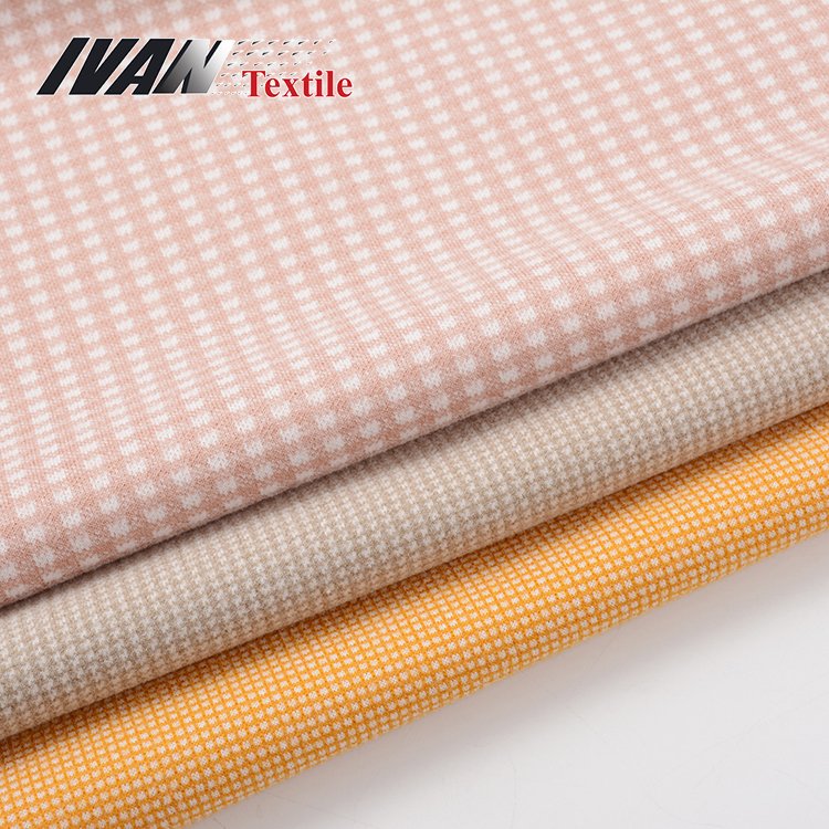 Custom made soft feel pink knitted plaid tear-resistant checks fleece jersey fabric polyester for garment
