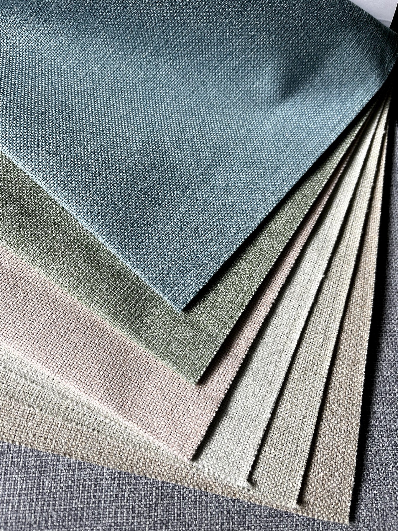 140cm Width 100% Full Blackout Linen-Look Polyester Fabric Curtain Roll 55/56 Inch Inch Plain Woven Wedding Outdoor Lining