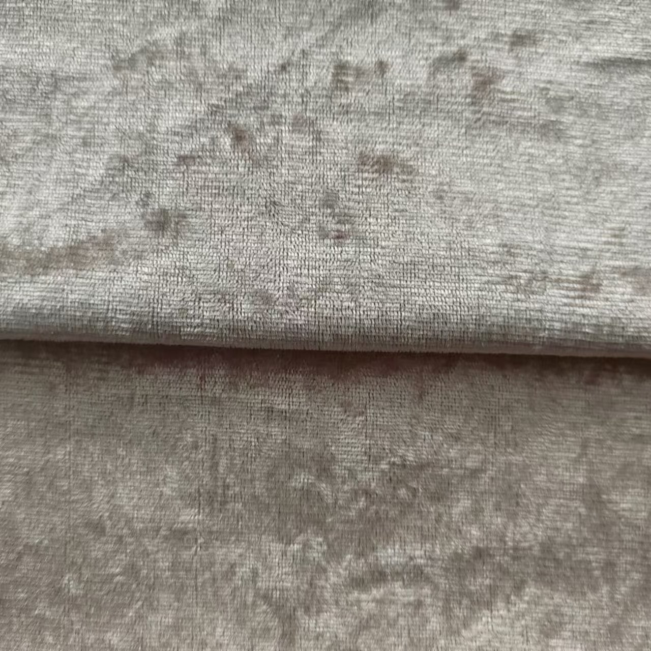 Low moq luxury factory wholesale 100% Polyester VELVETCurtain Fabric Continuous Curtain Fabric for living room