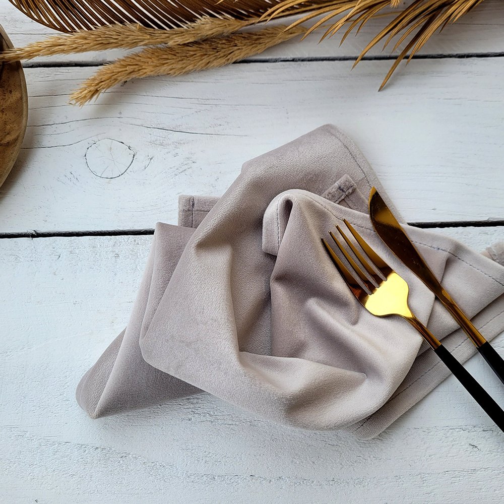 Custom Color Wrapped Edge polyester Velvet linen napkins for wedding OEKO-Tex organic French fabric Embroidered flannel placemat