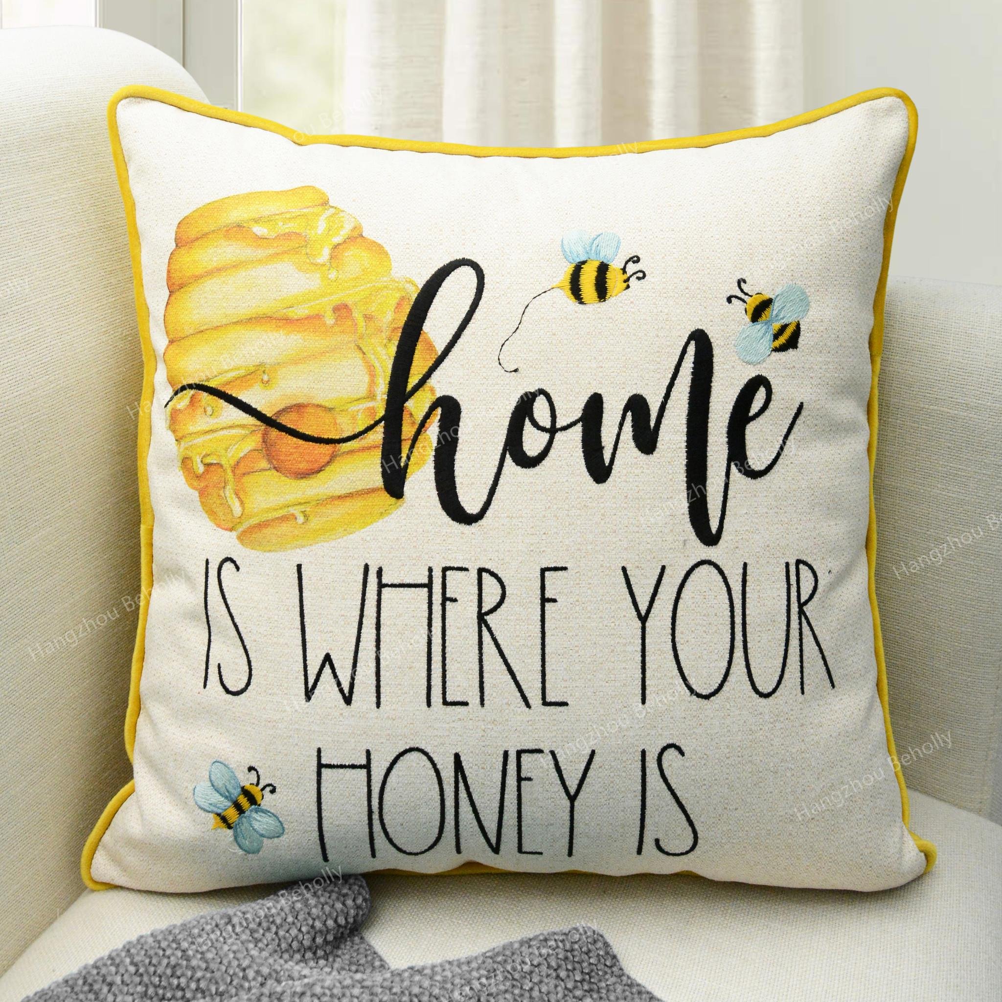 High Quality Luxury Printing Bees Embroidered Linen Throw Pillow Cover Cushion Cover For Sofa Decorative