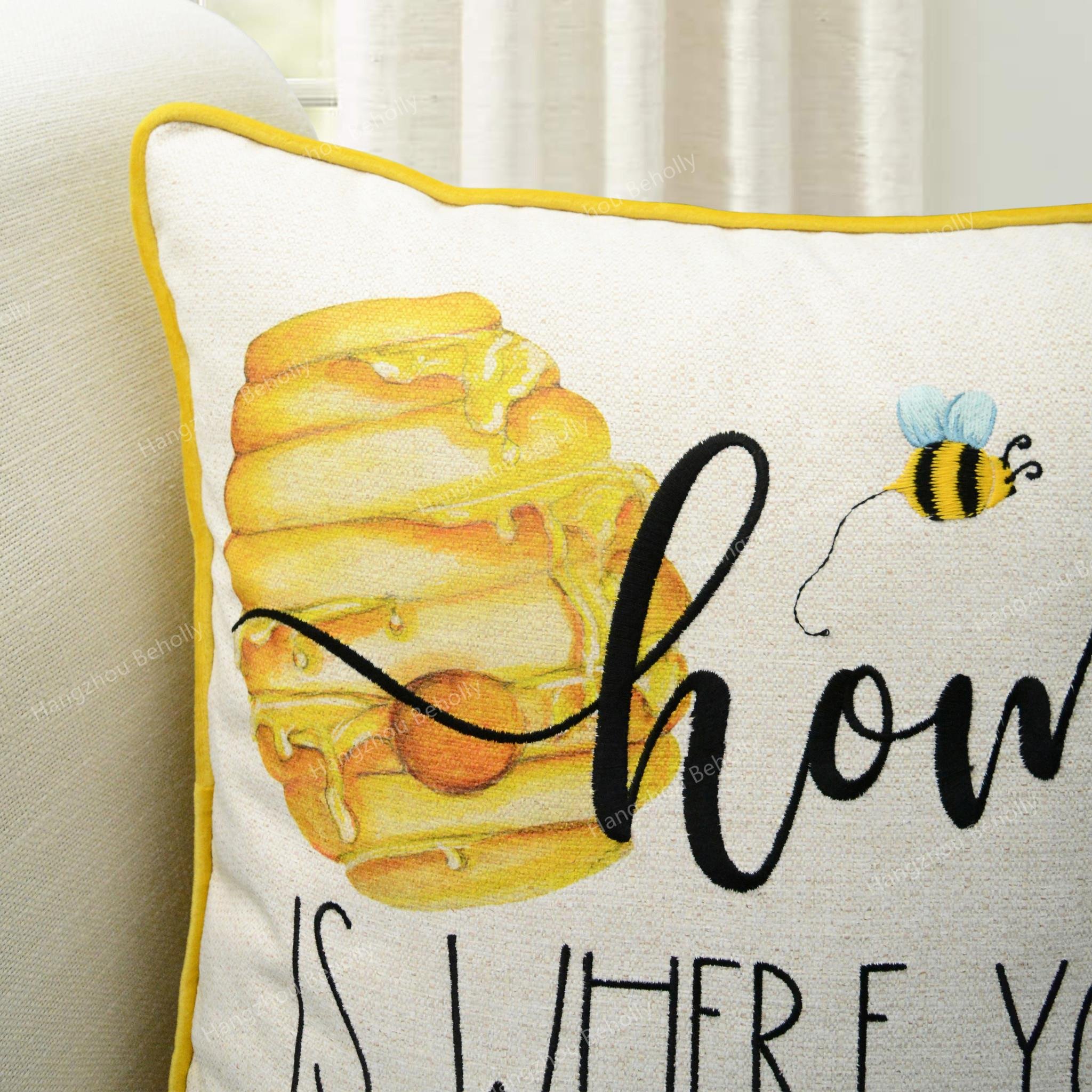 High Quality Luxury Printing Bees Embroidered Linen Throw Pillow Cover Cushion Cover For Sofa Decorative