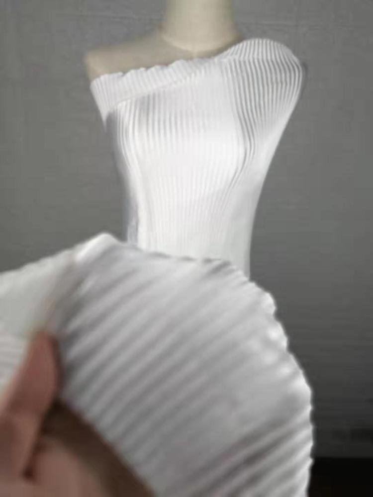 Factory price 94% polyester 6% spandex crinkles pleated satin fabric for summer dress