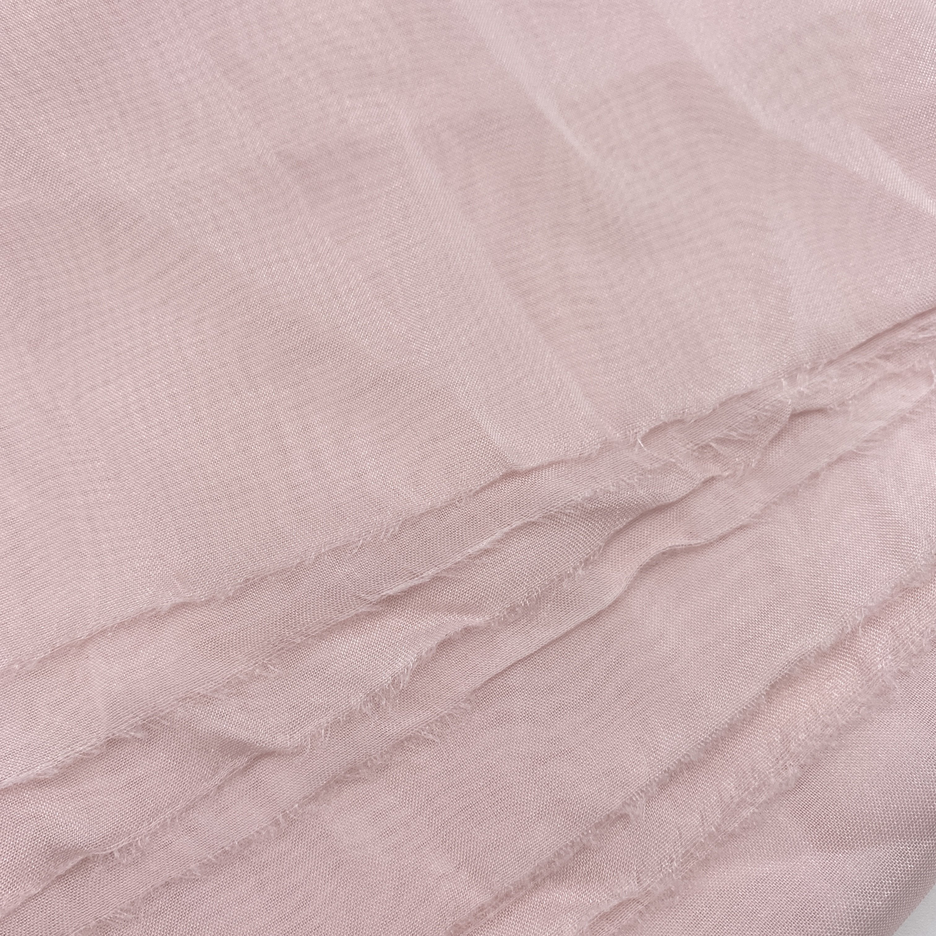 65gsm Chiffon Fabric 100% Polyester Chiffon Fabric Woven Shiny fabric transparent dress lining
