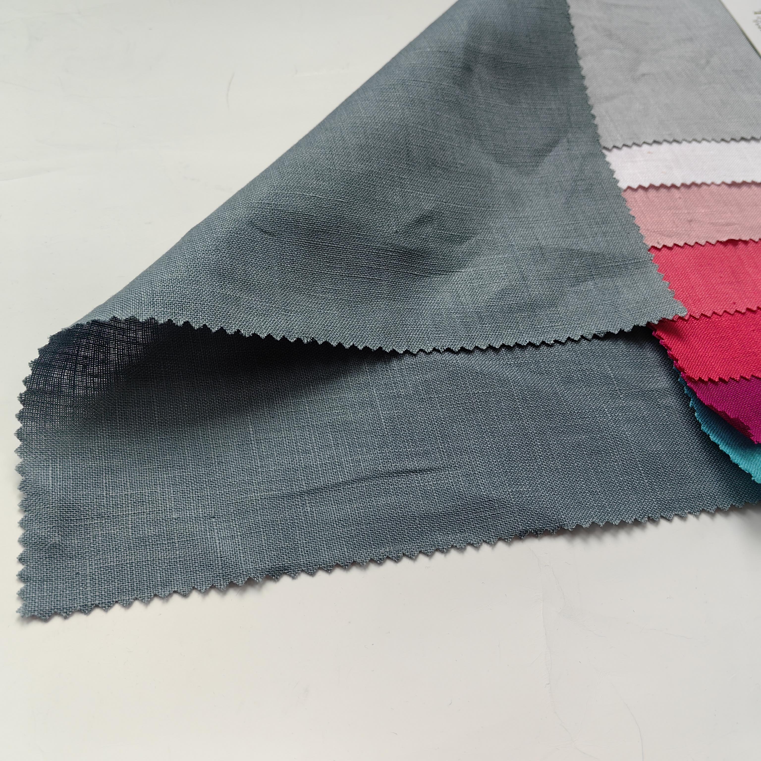 New Year Natural Fabric in High Quality 100% Linen Solid Dyed With Beautiful Colors For Clothes Making