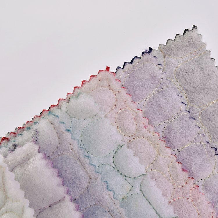 Wholesale waterproof pongee microfiber quilt fabric for Winter Coat Woven