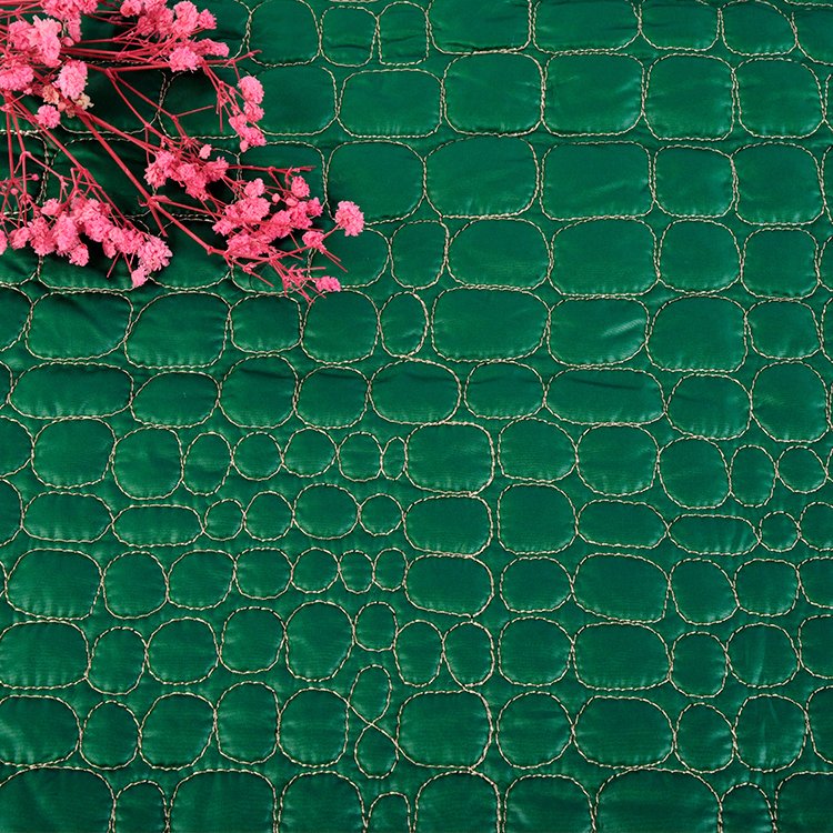 Wholesale waterproof pongee microfiber quilt fabric for Winter Coat Woven