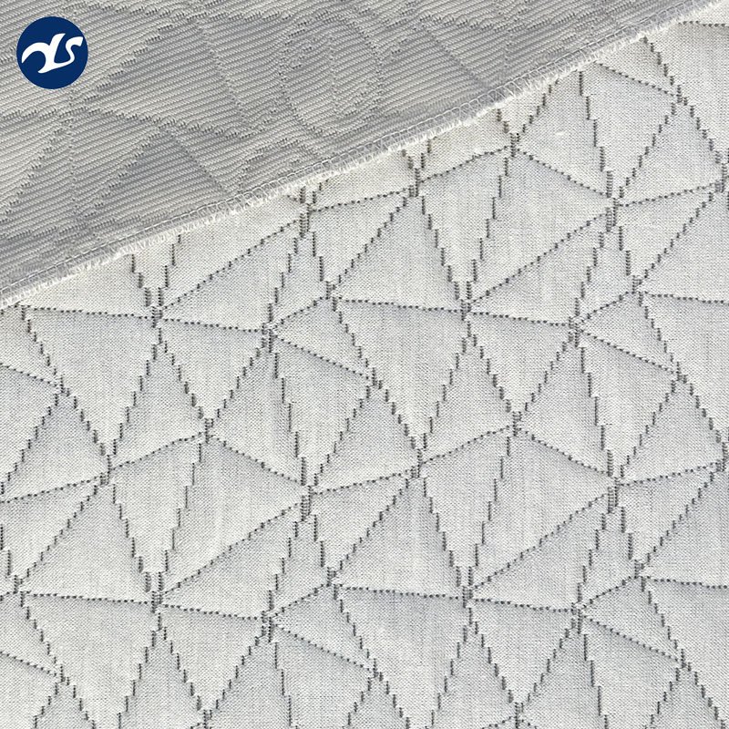 The mattress cover and pillowcase are made of high-quality bamboo fiber fabric and can be customized with patterns and colors
