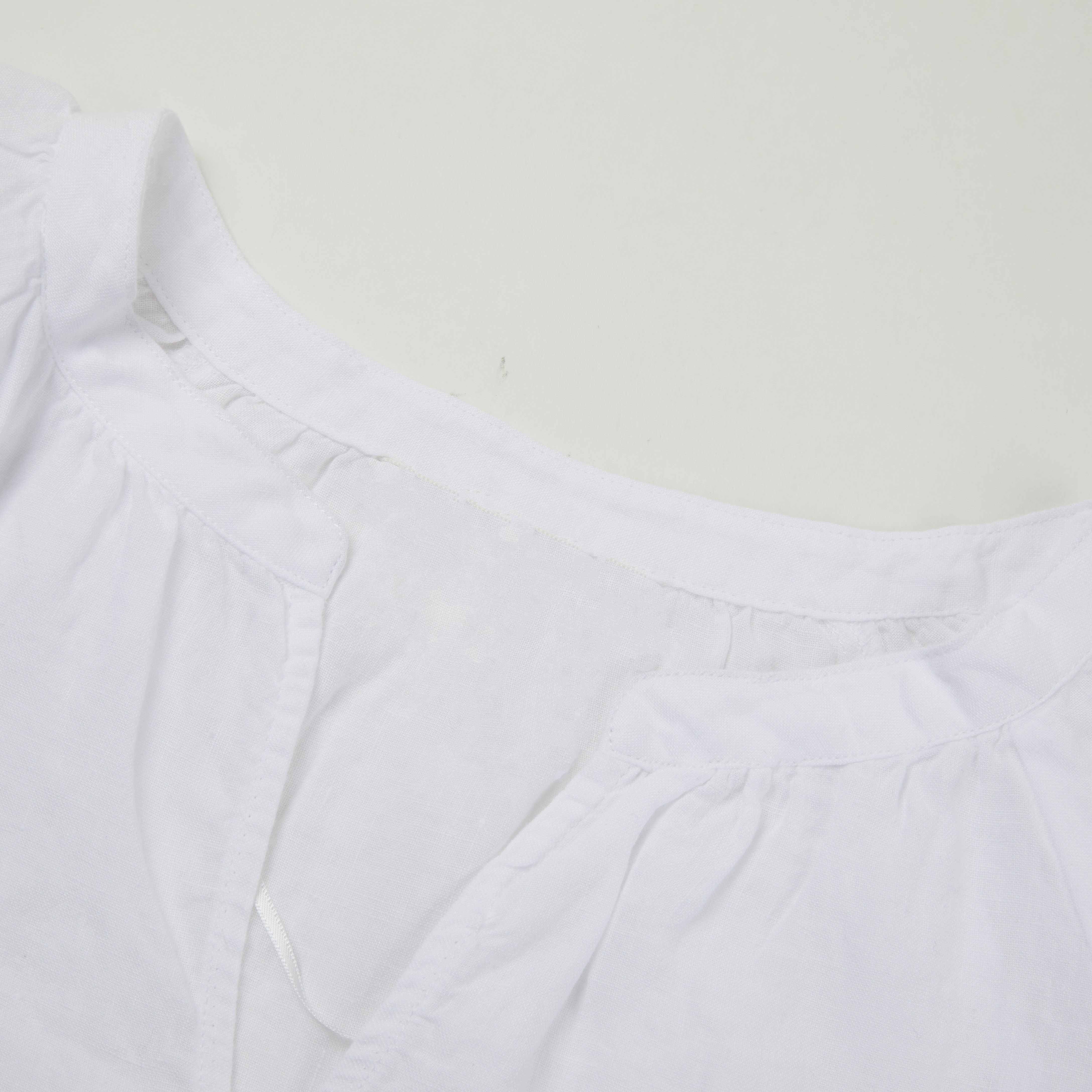 Summer Casual white simple Ladylike Pretty Solid color Short Sleeve Breathable 100% linen v-neck t-shirt
