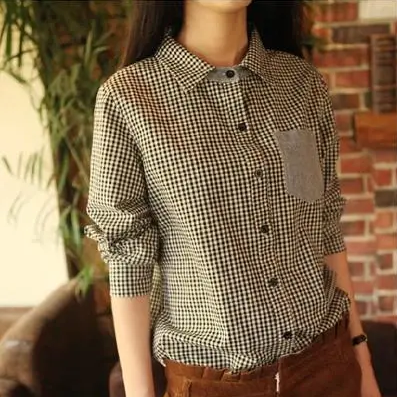Hot selling45% cotton 55% linen 140gsm Strip two-tone chambray style colorful cotton soft yarn dyed slub linen shirting fabric
