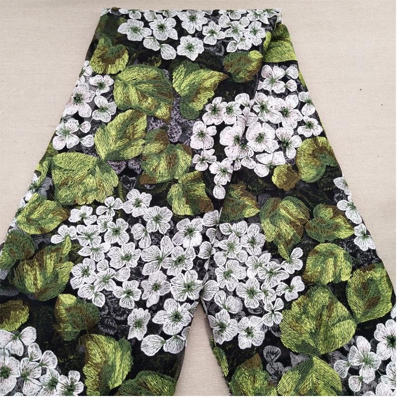 New design 100% Polyester multi-color flower mesh new pattern embroidery fabric