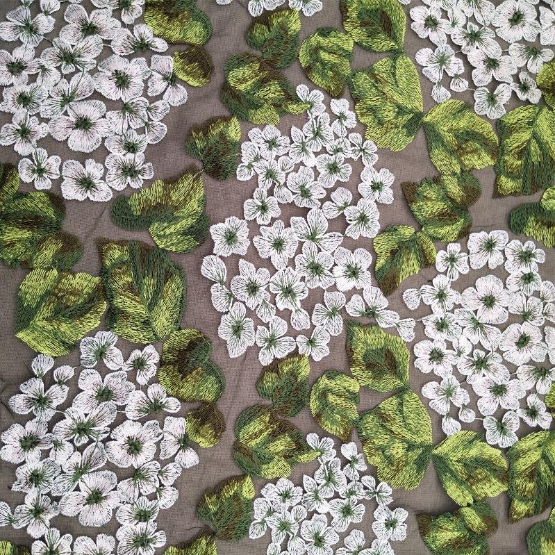 New design 100% Polyester multi-color flower mesh new pattern embroidery fabric