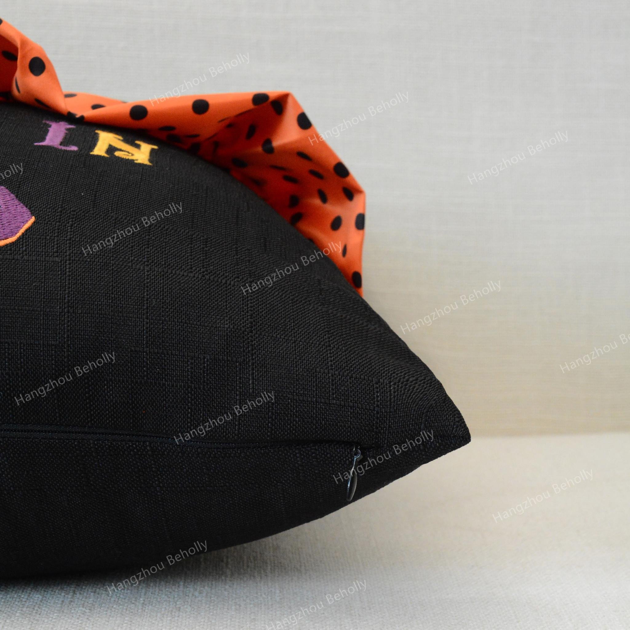 Factory Custom Pattern Halloween Polyester Cases Cover Decorative Throw Pillow Cover