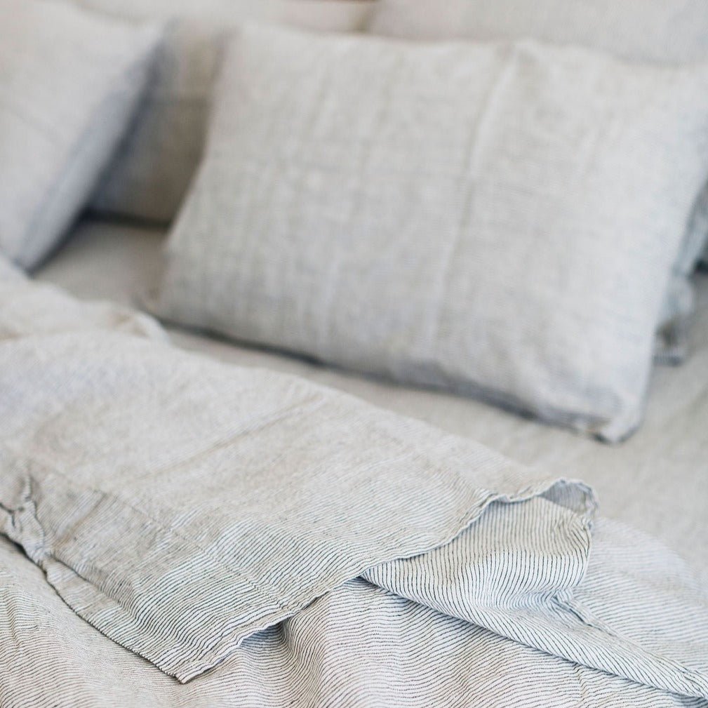 Hot sale pure linen pinstriped fabric by the roll stone washed breathable fabric for bed