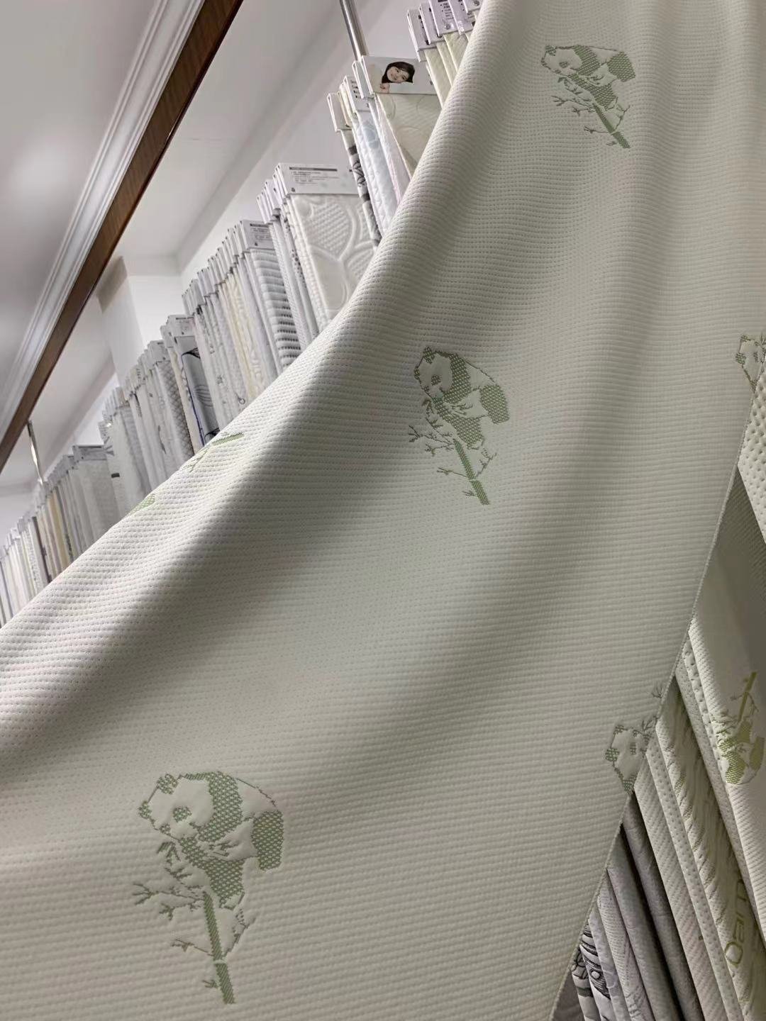 New design 60% polyester 40% bamboo fiber jacquard knitted fabric for mattresses