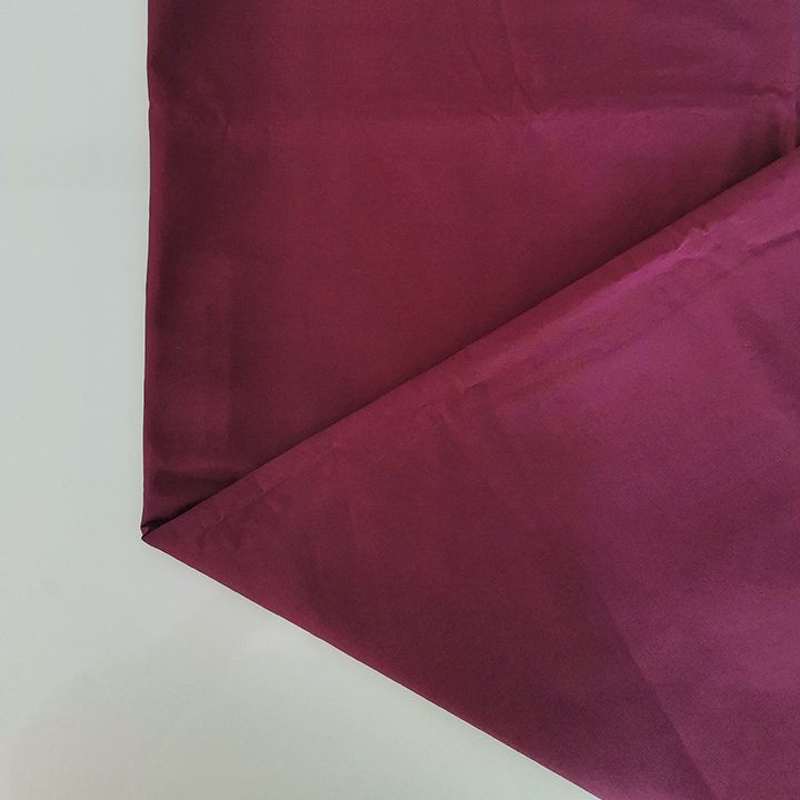 Factory Hot Sale 100% Cotton Plain Woven Fabrics for Girls' Clothing, Dresses and Garments