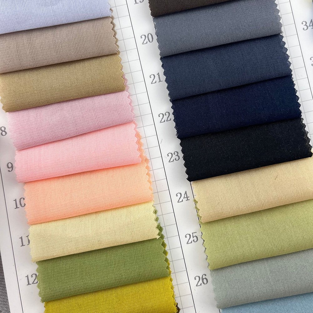 High quality 115g soft 100% polyester wrinkle resistant shiny chiffon dress shirt vest black Woven chiffon fabric