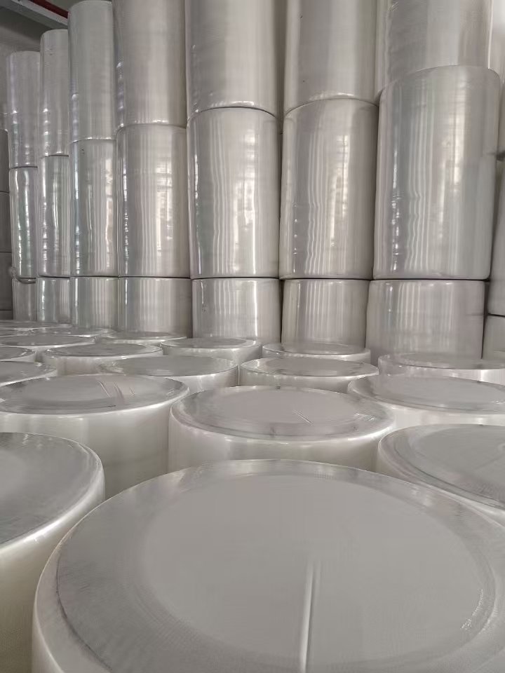 Free sample wipes raw spunlace non-woven fabric 20 viscose 80 polyester Breathable Roll Style Hospital Agriculture Industry