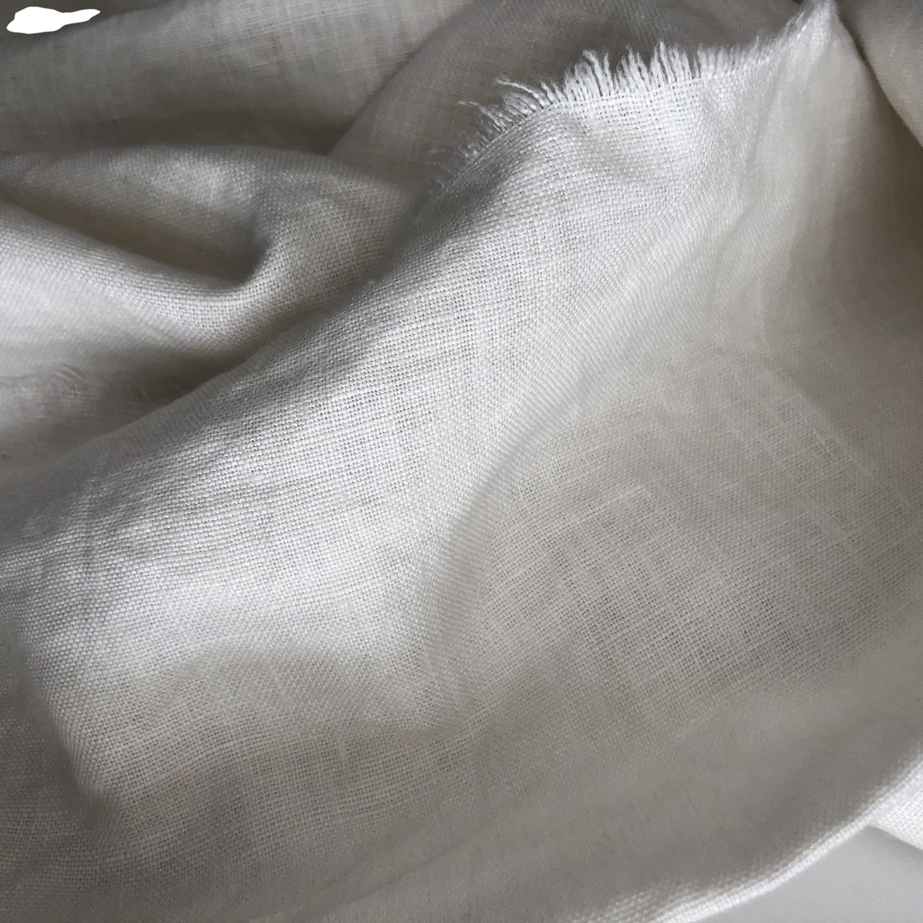 270GSM 100% Linen Heavy Plain Dyed Woven Natural Solid Color Fabric For Autumn And Winter Clothing High Quality Custom Fabrics