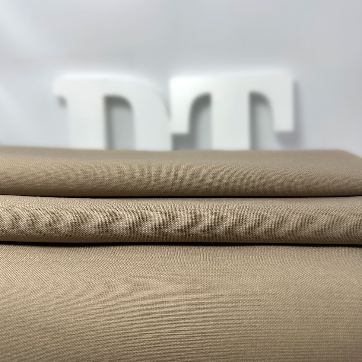 Wholesale Soft Natural Linen Fabric 60 Poly 20 Cotton 20 Linen Upholstery Wallpaper Cotton Linen Fabric Roll For Garment