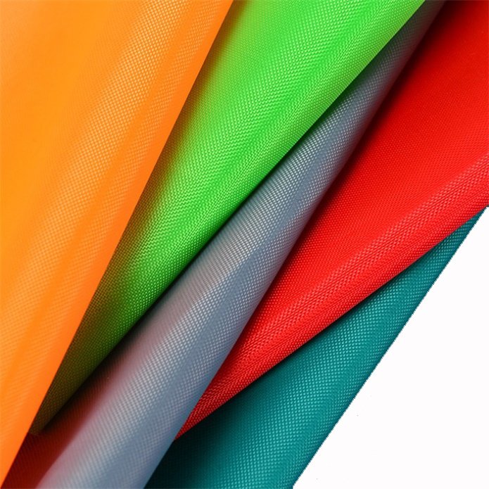 Wholesale low price scratch resistance waterproof PU Coating 100% polyester 420D oxford fabric for bags