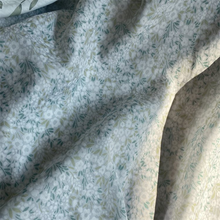 CLOTHING FABRIC GOOD SALE SUPER SOFT 2021 floral print fabric SATIN JACQUARD PAJAMA FABRICS FOR SLEEPING WEAR