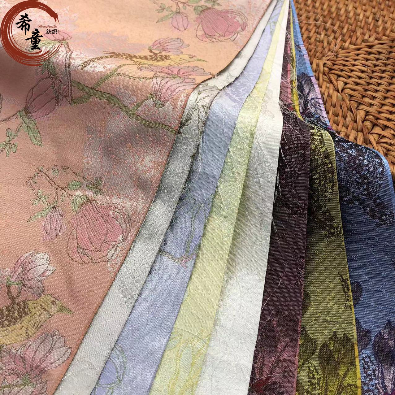 New design High quality 100%polyester woven customize fashion yarn dyed brocade jacquard fabrics for dress