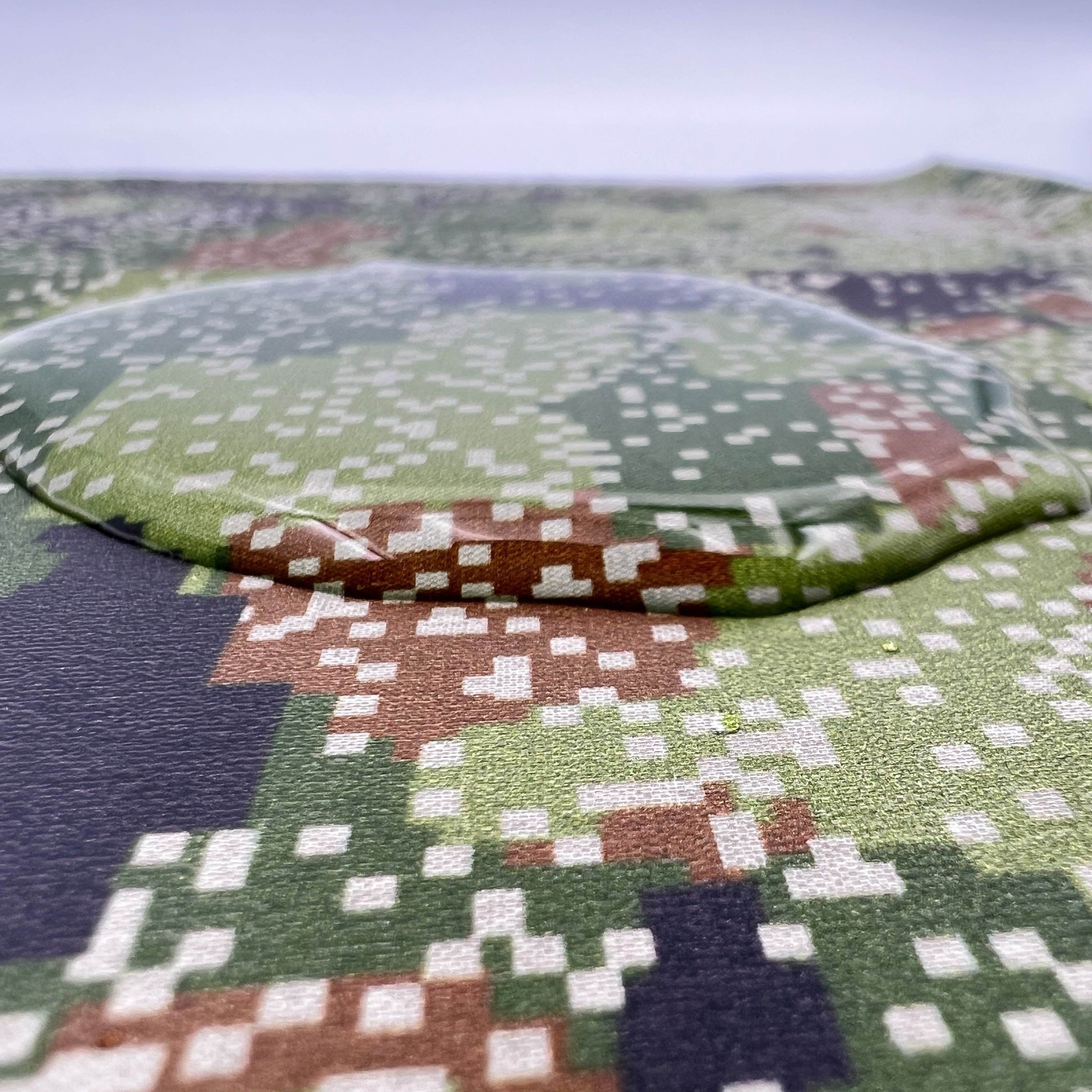 Polyester Outdoor Mesh Fabric with RFID Multicam Fabric Camouflage Printing Hot Selling Product Olive Green Curtain Fabric Woven