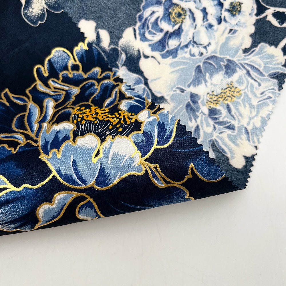 Eco-friendly Customized Design 100% Polyester Woven Digital Printed Floral Foil Satin Printing Fabric For Bag Dress