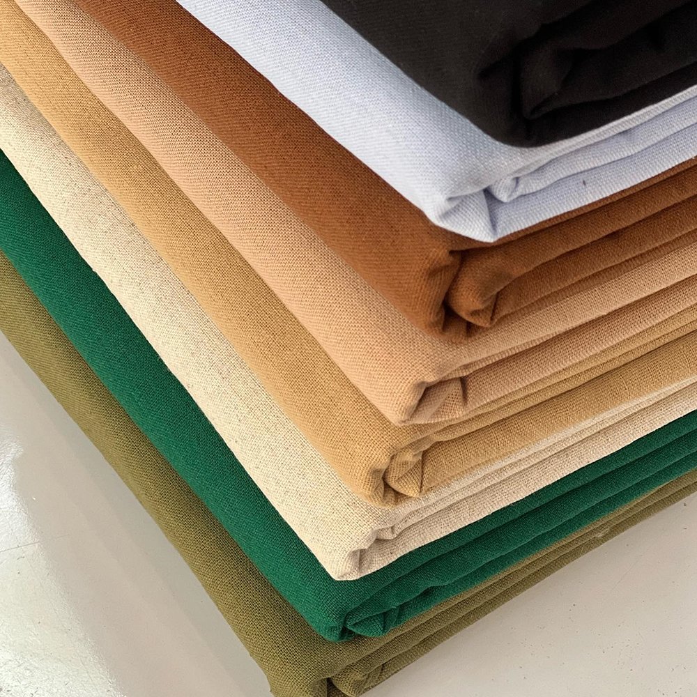 Wholesale Manufacturers Pure Flax French Linen Sandwashed Fabric Plain Dyed Linen Woven Organic 100% Linen Fabric